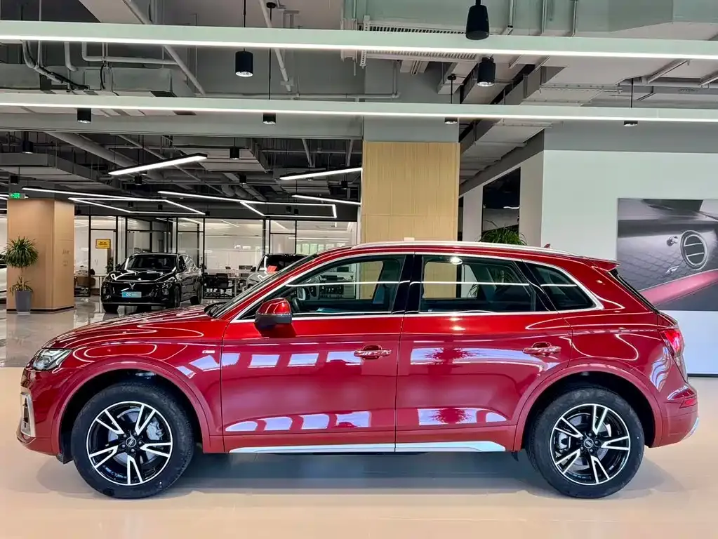 Audi Q5L 2024 из CN, фото 10