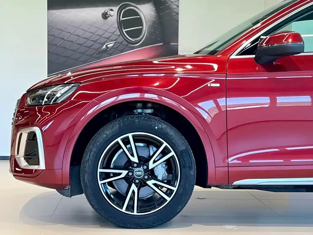 Audi Q5L 2024 из CN, фото 6