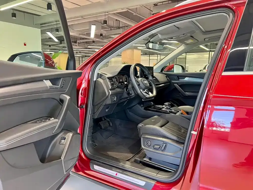 Audi Q5L 2024 из CN, фото 8