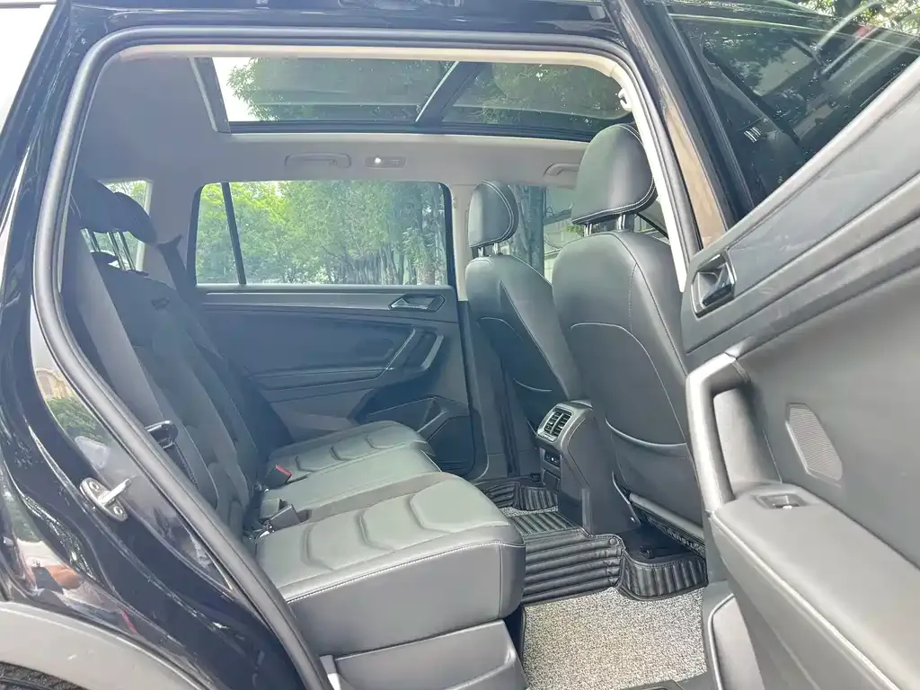 Volkswagen Tiguan L 2021 из CN, фото 5