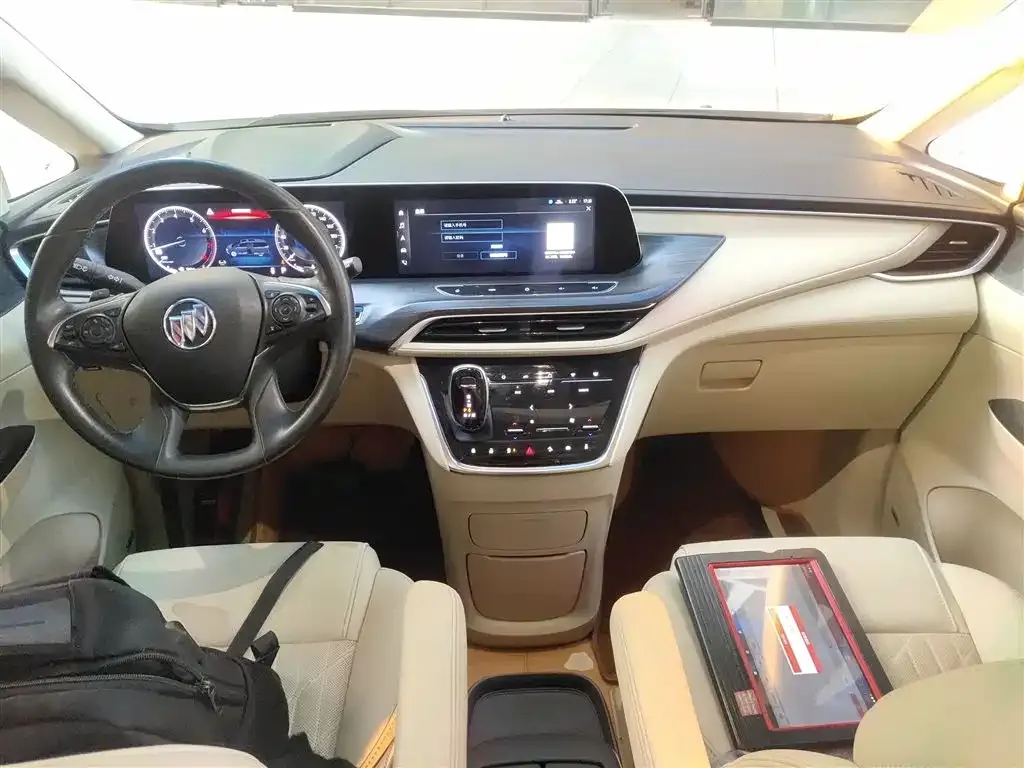 Buick GL8 2022 из CN, фото 7