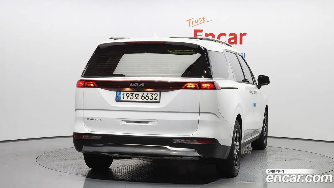 Kia Carnival 2023 из KR, фото 3