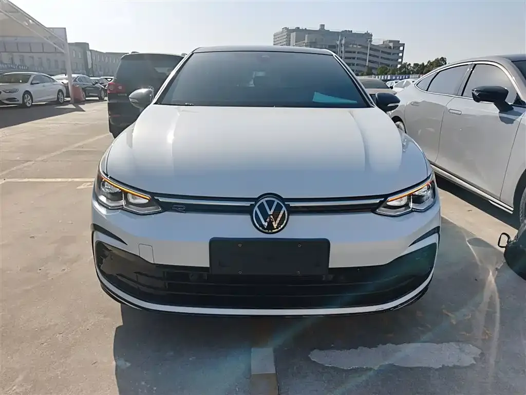 Volkswagen Golf 2022 из CN, фото 3