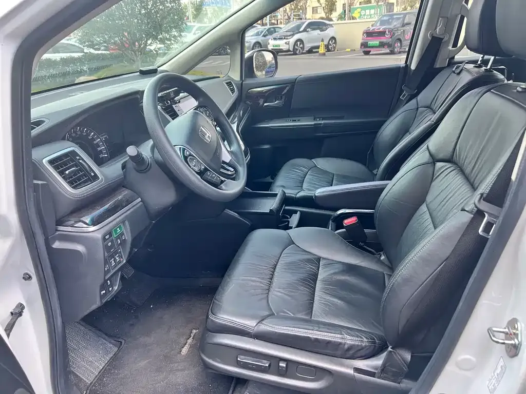 Honda Odyssey 2021 из CN, фото 2