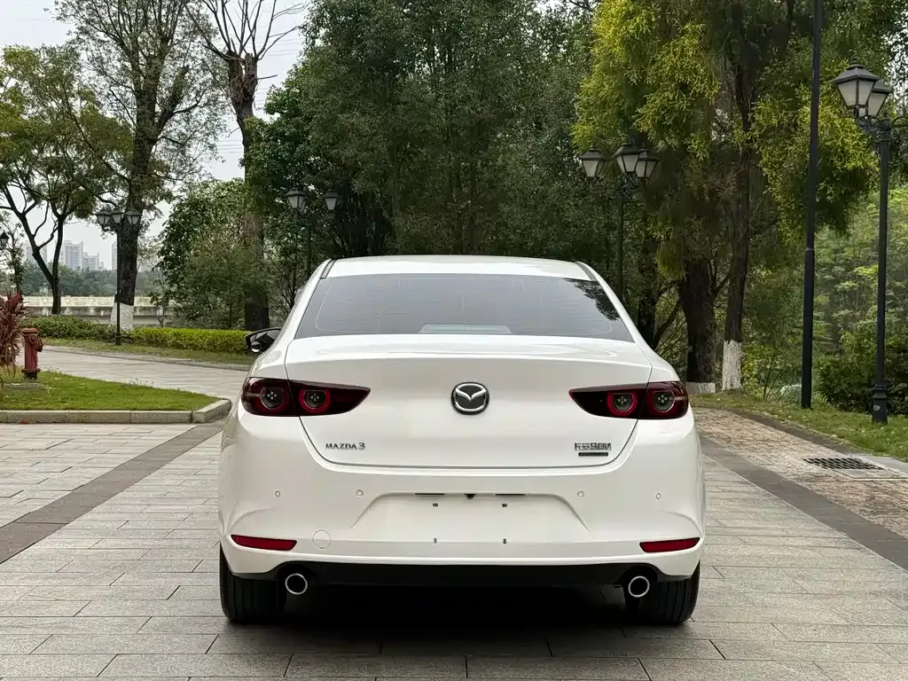 Mazda 3 Axela 2022 из CN, фото 4
