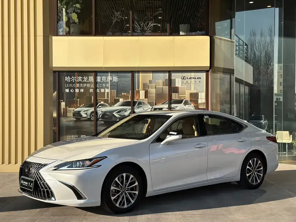 Lexus ES 2023 из CN, фото 1