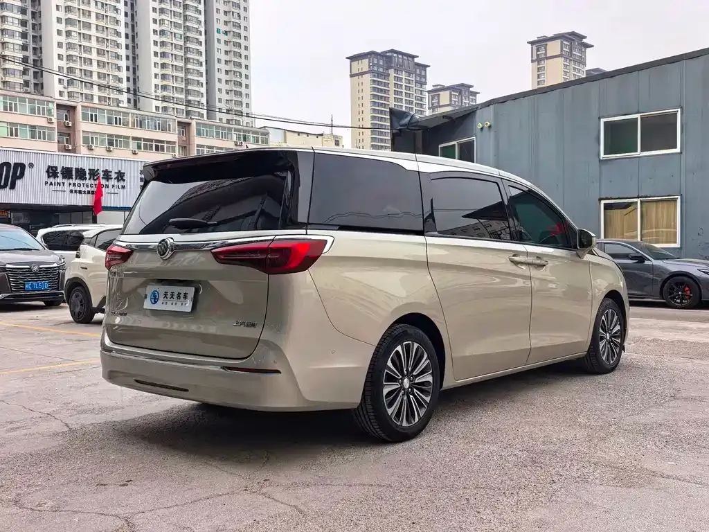 Buick GL8 2022 из CN, фото 10
