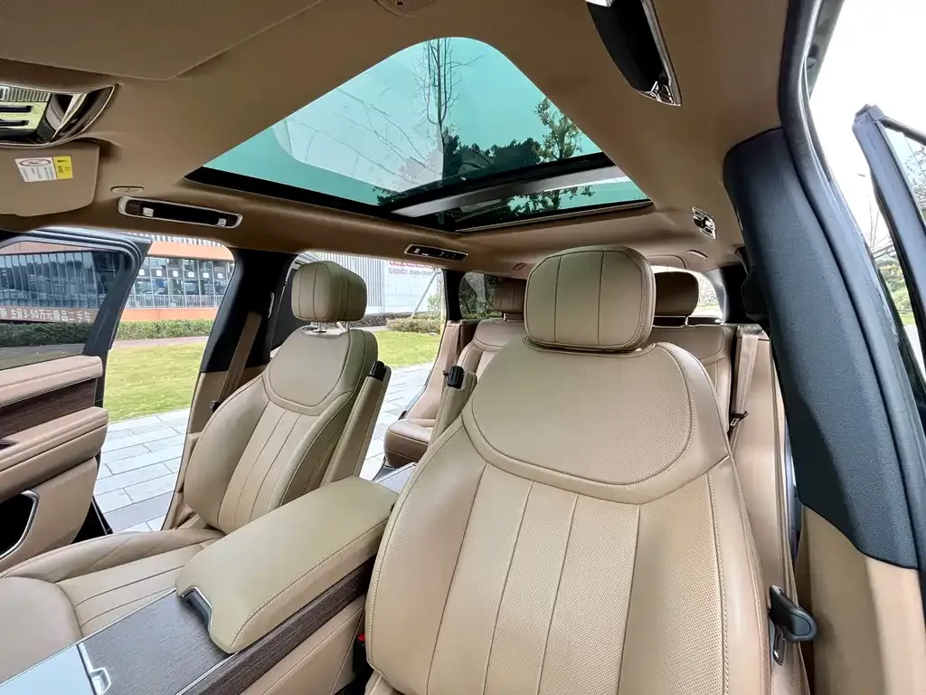 Land Rover Range Rover 2025 из CN, фото 8