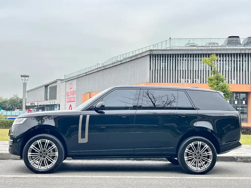 Land Rover Range Rover 2025 из CN, фото 2