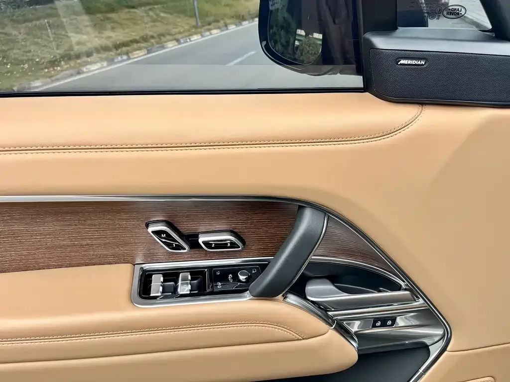 Land Rover Range Rover 2025 из CN, фото 7