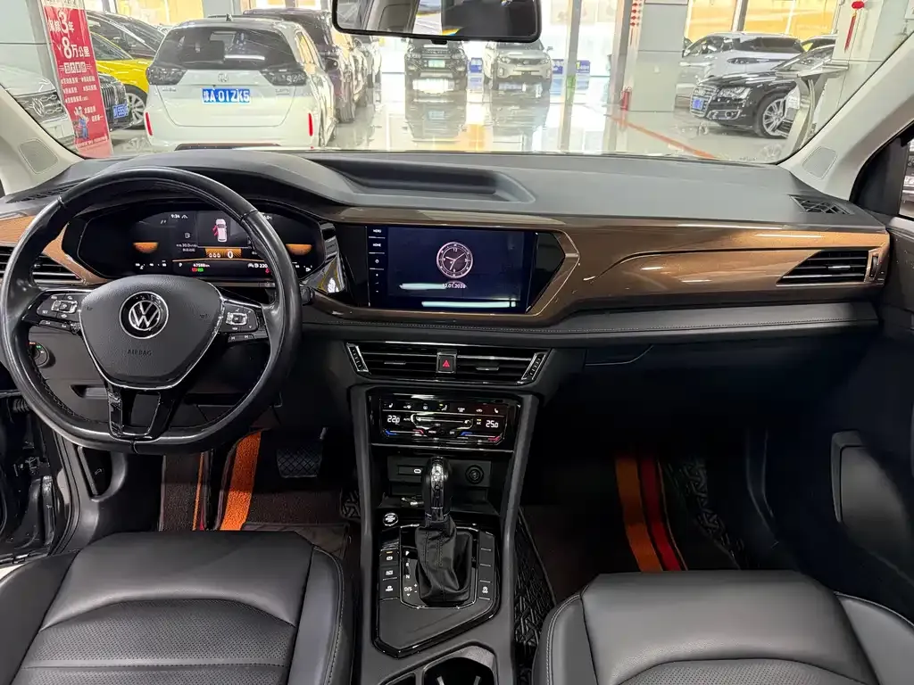 Volkswagen Tharu 2022 из CN, фото 7