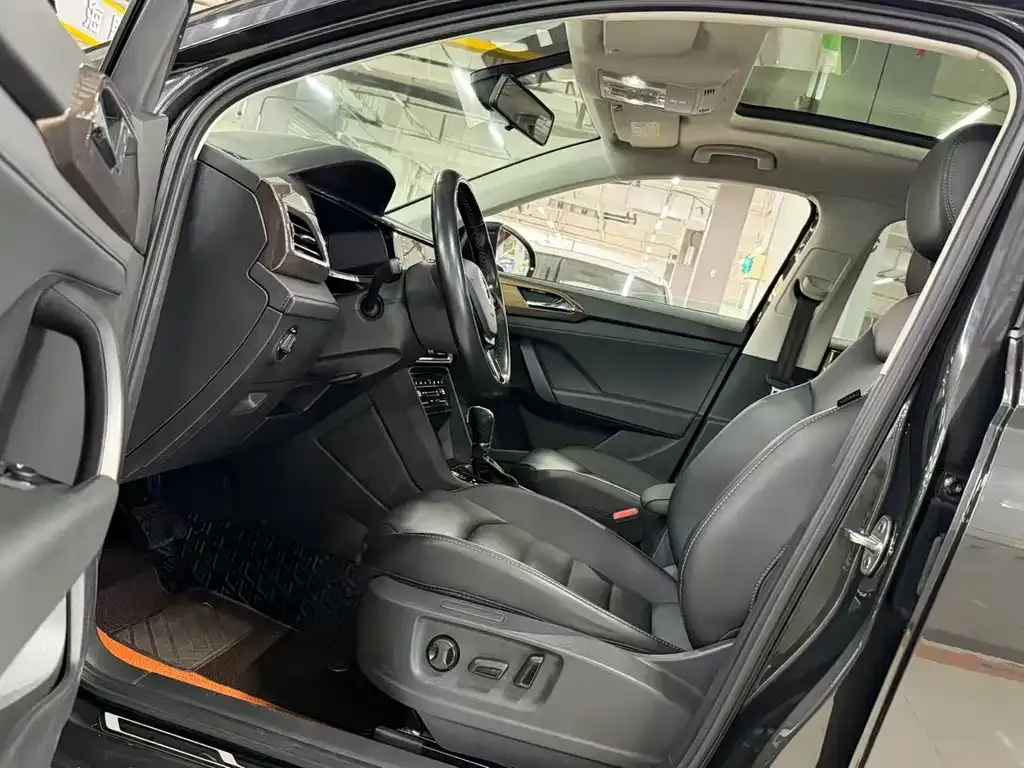 Volkswagen Tharu 2022 из CN, фото 3