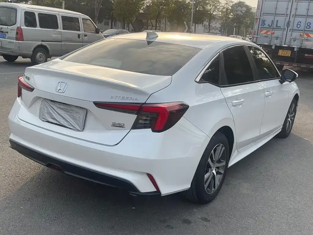 Honda Integra 2023 из CN, фото 5