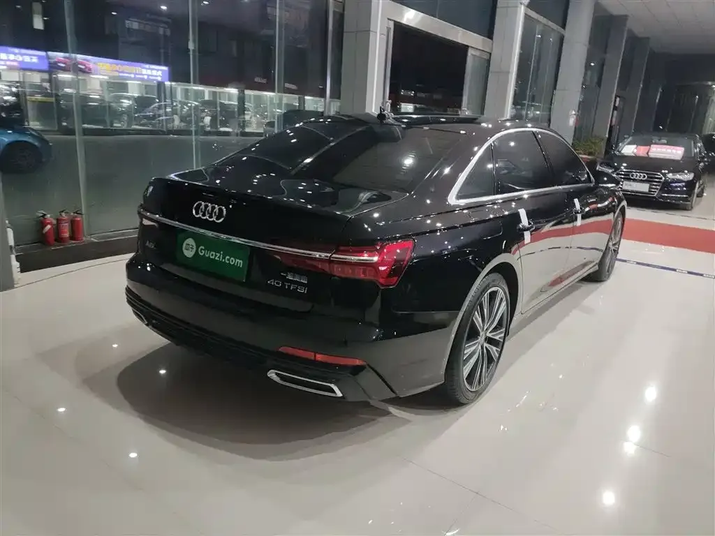 Audi A6L 2021 из CN, фото 9