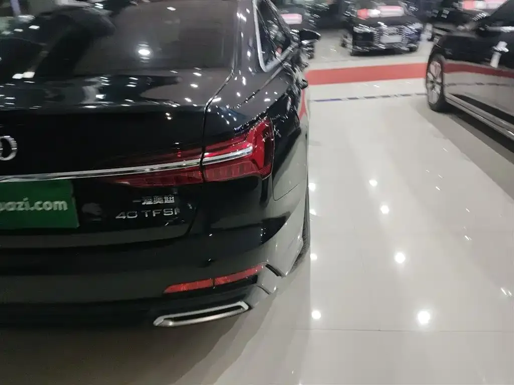 Audi A6L 2021 из CN, фото 6