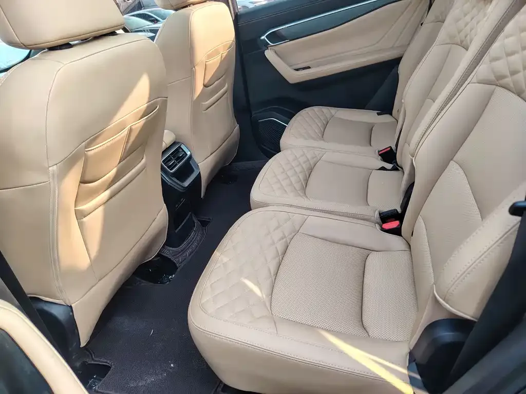 Geely Haoyue L 2023 из CN, фото 8