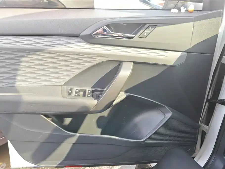 Volkswagen Tharu 2021 из CN, фото 3