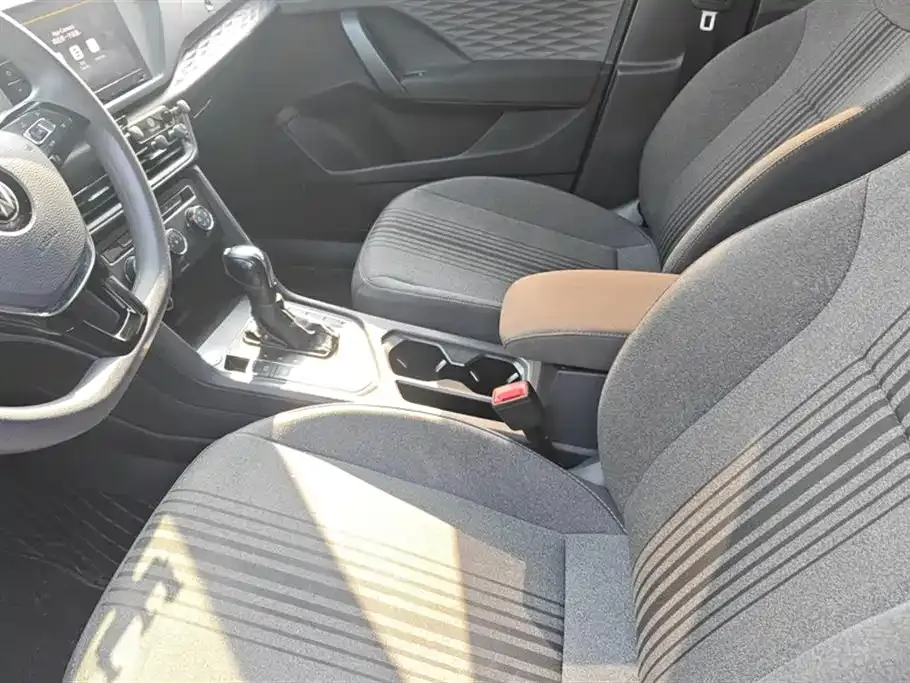 Volkswagen Tharu 2021 из CN, фото 10