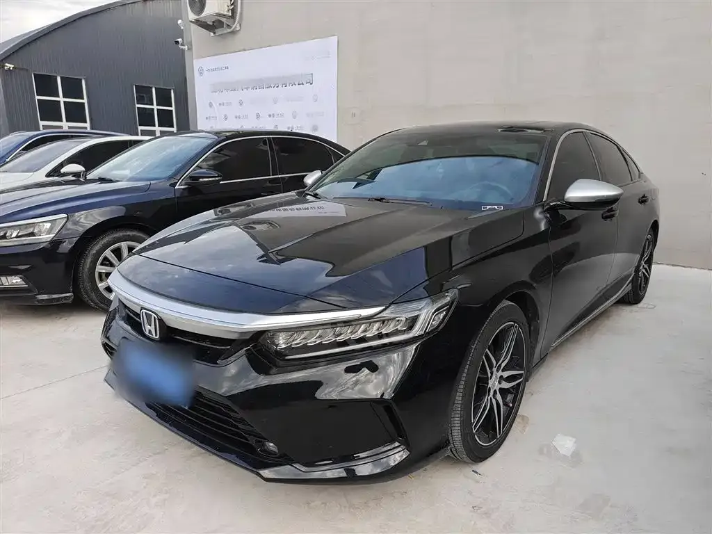 Honda Inspire 2023 из CN, фото 1