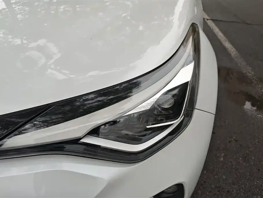 Toyota C-HR 2022 из CN, фото 2