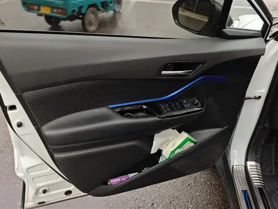 Toyota C-HR 2022 из CN, фото 9
