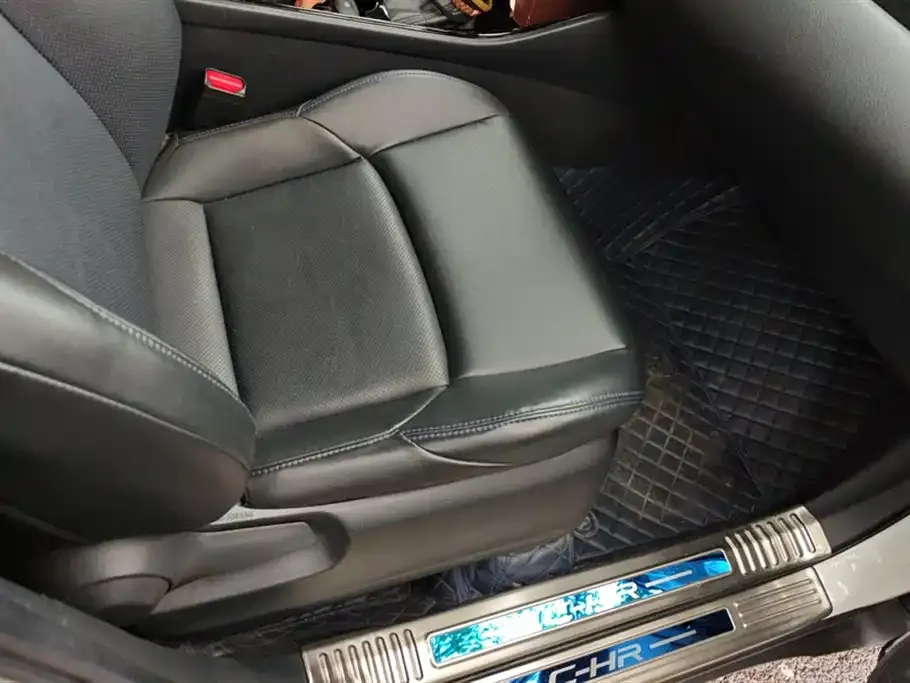 Toyota C-HR 2022 из CN, фото 3