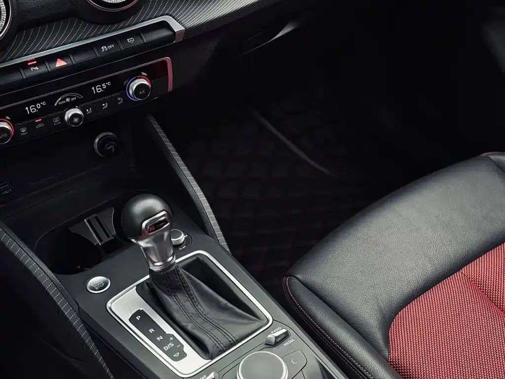 Audi Q2L 2021 из CN, фото 7