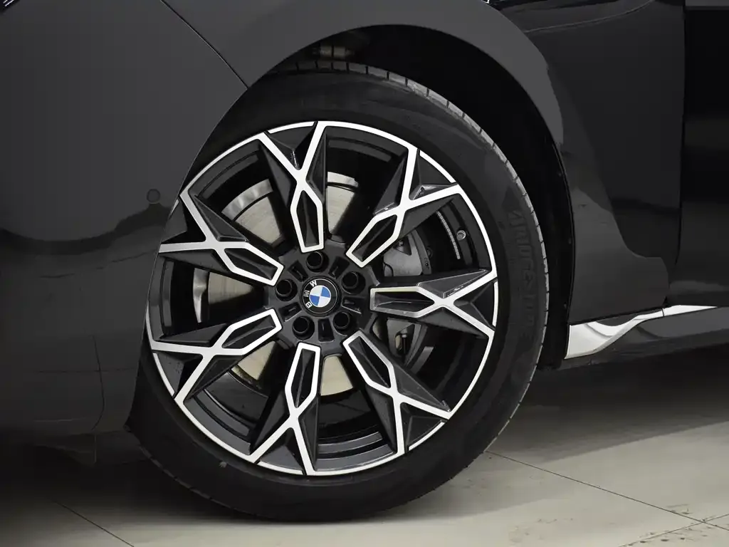 BMW 7 Series 2025 из CN, фото 2