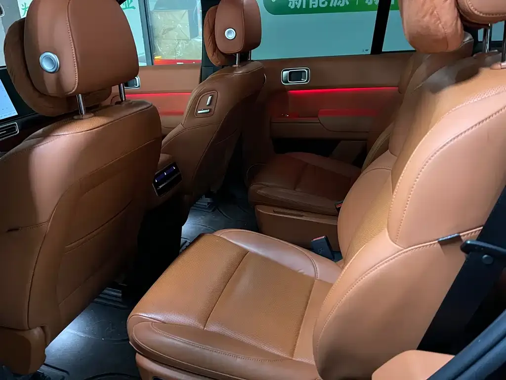 Li Auto L8 2024 из CN, фото 7