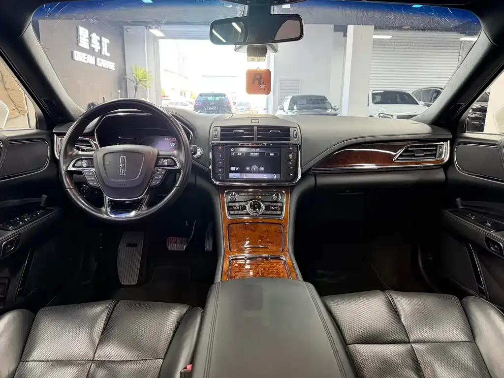 Lincoln Continental 2021 из CN, фото 9