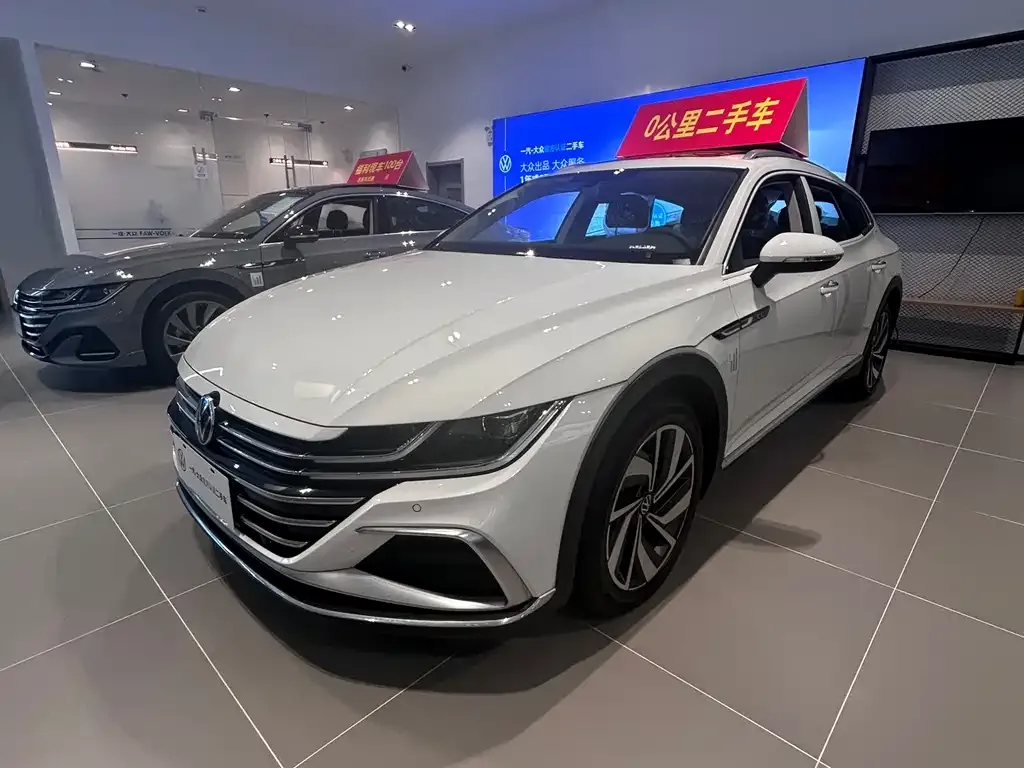 Volkswagen CC 2024 из CN, фото 1