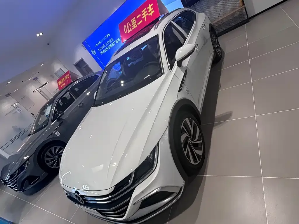 Volkswagen CC 2024 из CN, фото 3