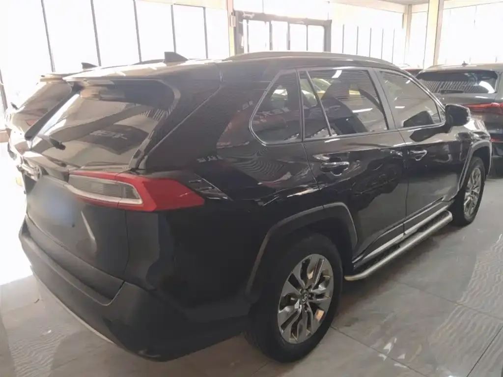 Toyota Wildlander 2022 из CN, фото 2