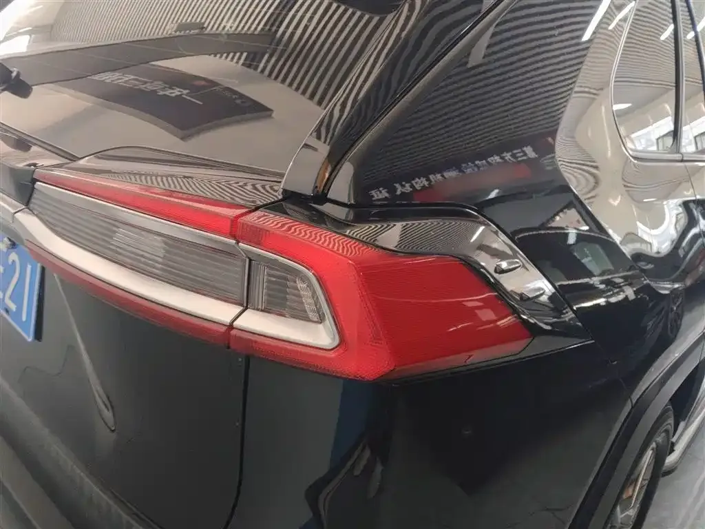 Toyota Wildlander 2022 из CN, фото 10