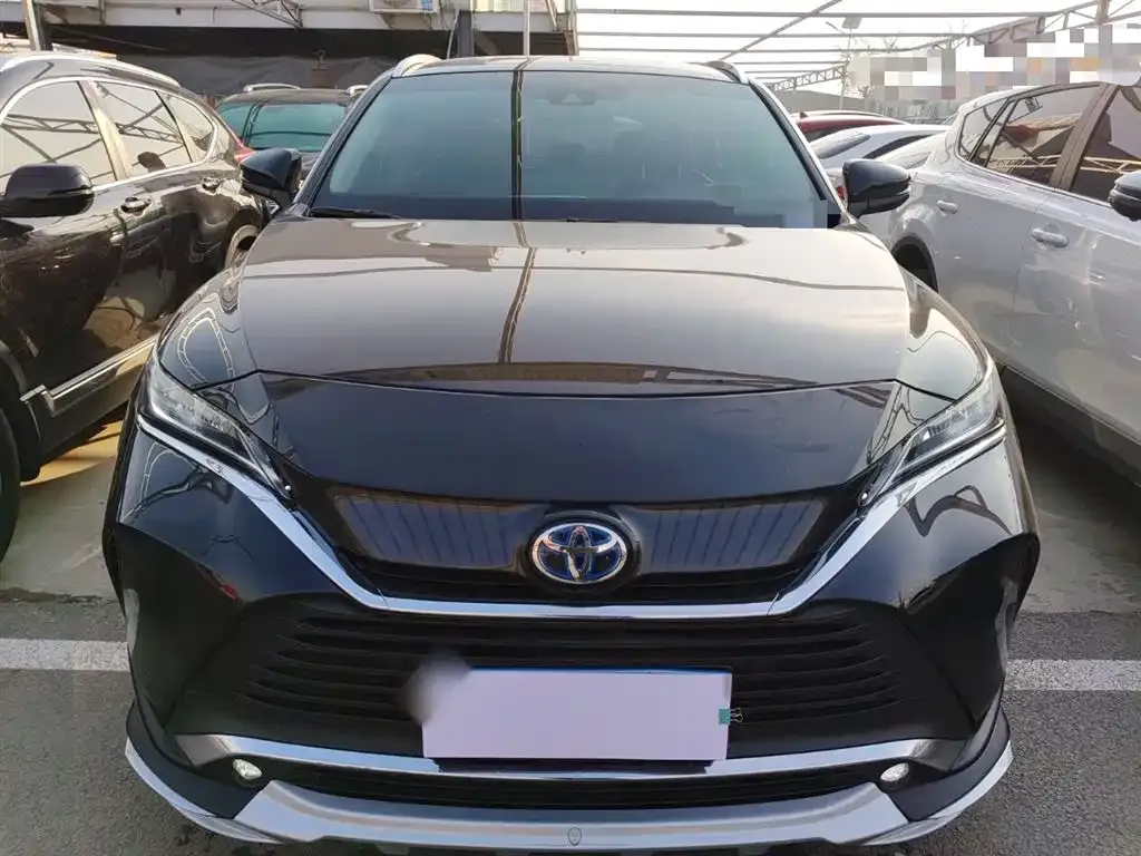 Toyota Harrier 2023 из CN, фото 3