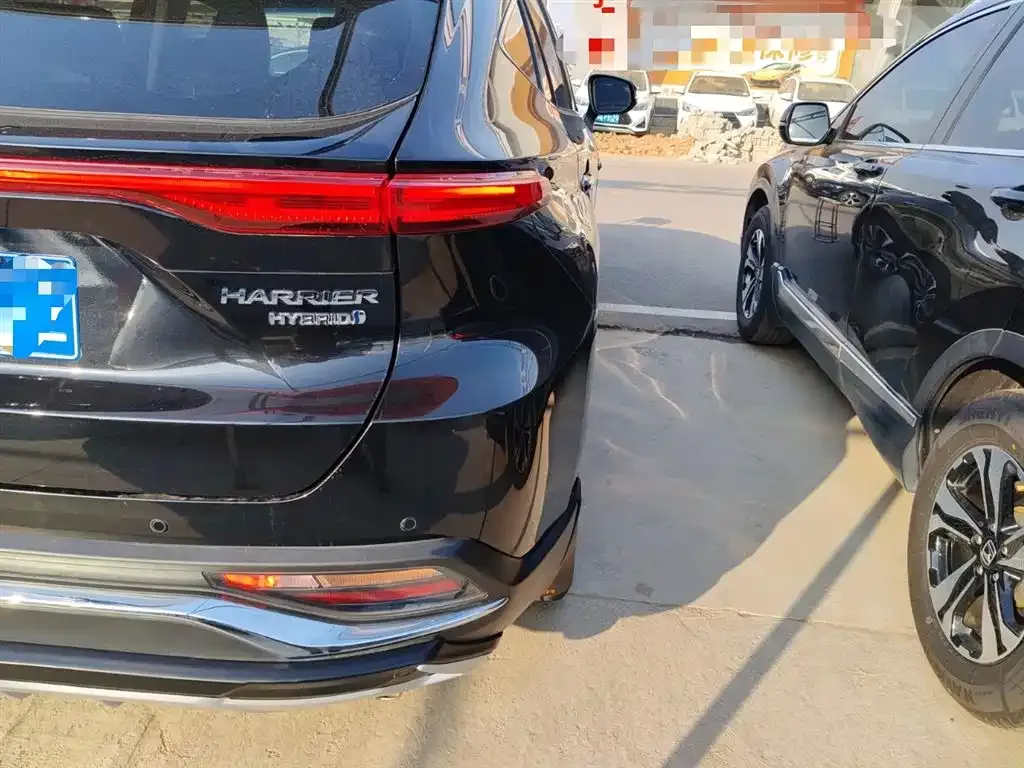 Toyota Harrier 2023 из CN, фото 10