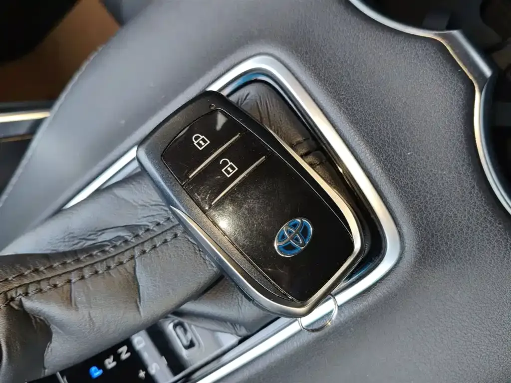 Toyota Harrier 2023 из CN, фото 9