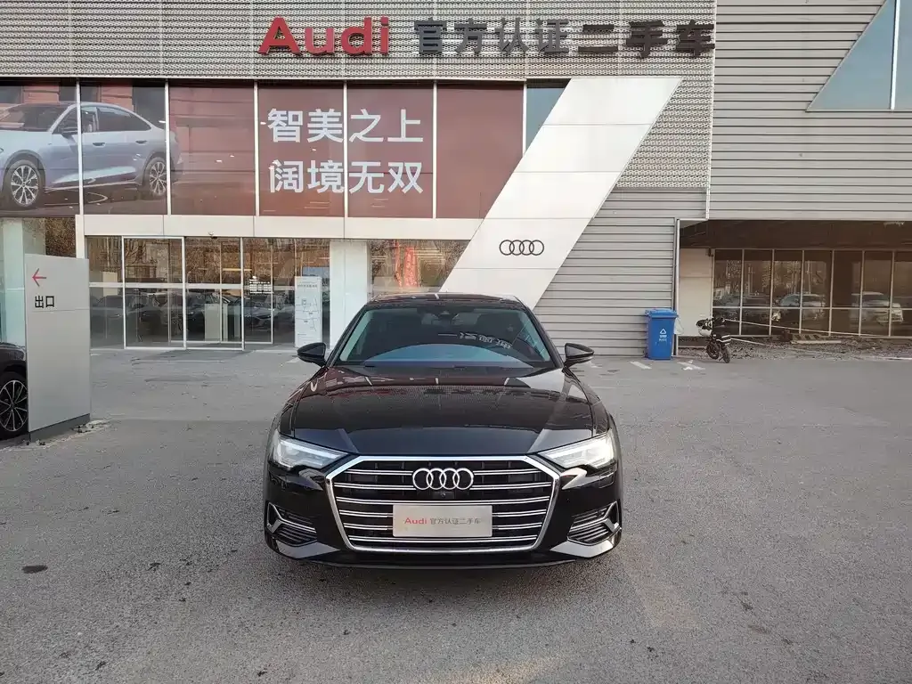 Audi A6L 2023 из CN, фото 4