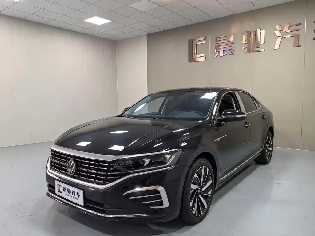 Volkswagen Passat 2023 из CN, фото 1