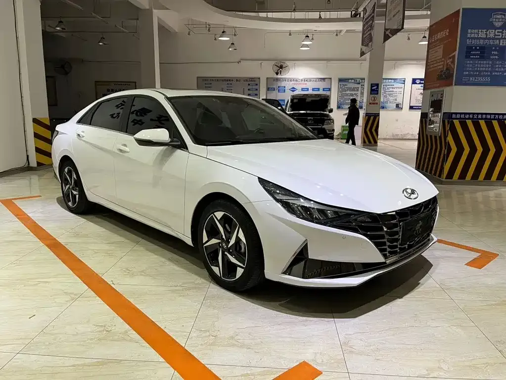 Hyundai Elantra 2022 из CN, фото 10