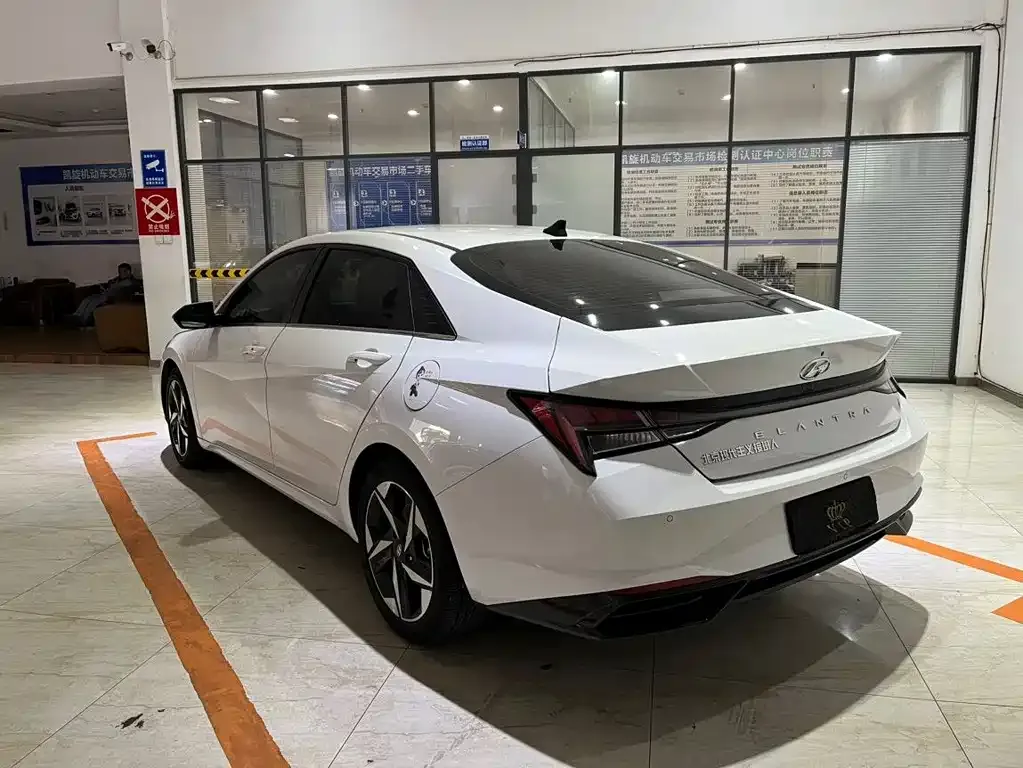 Hyundai Elantra 2022 из CN, фото 6