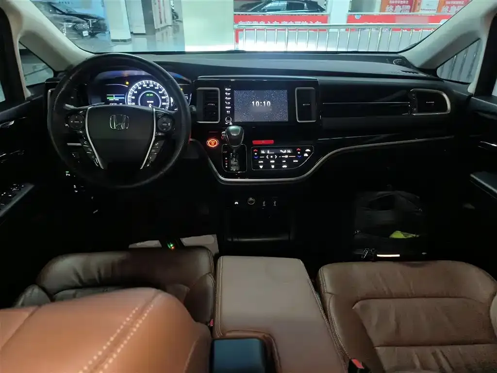 Honda Elysion 2021 из CN, фото 7