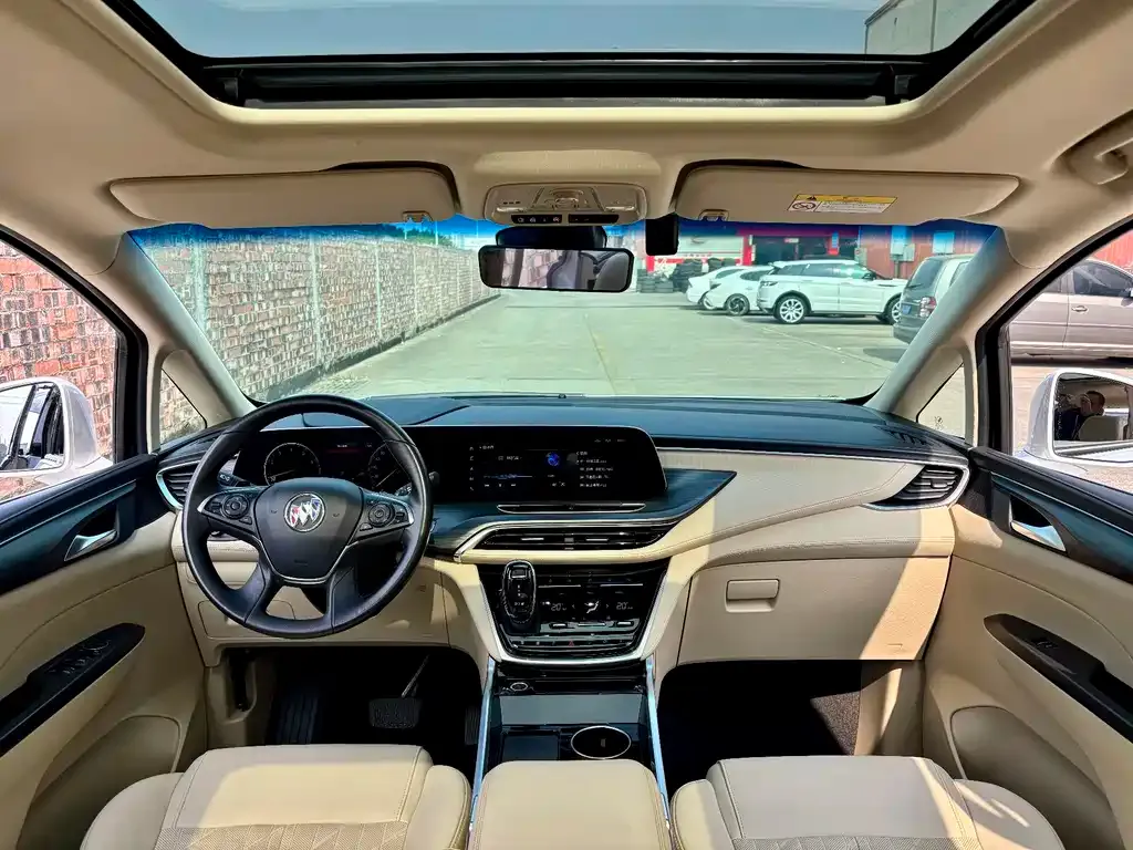 Buick GL8 2022 из CN, фото 3