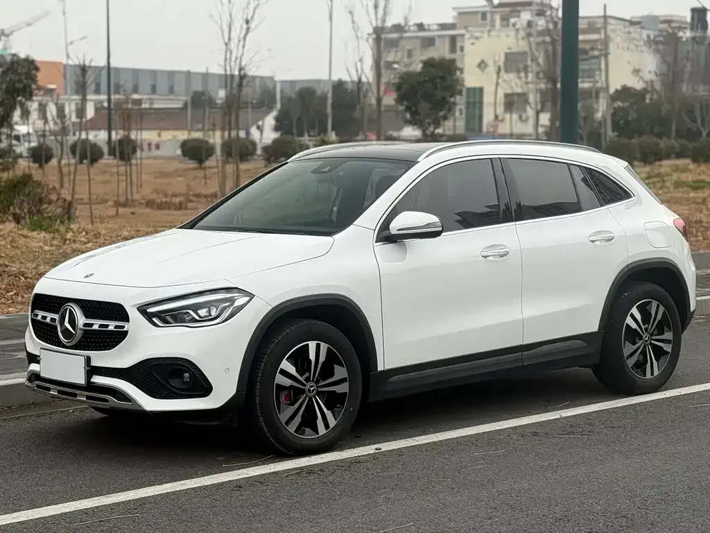 Mercedes-Benz GLA 2023 из CN, фото 1