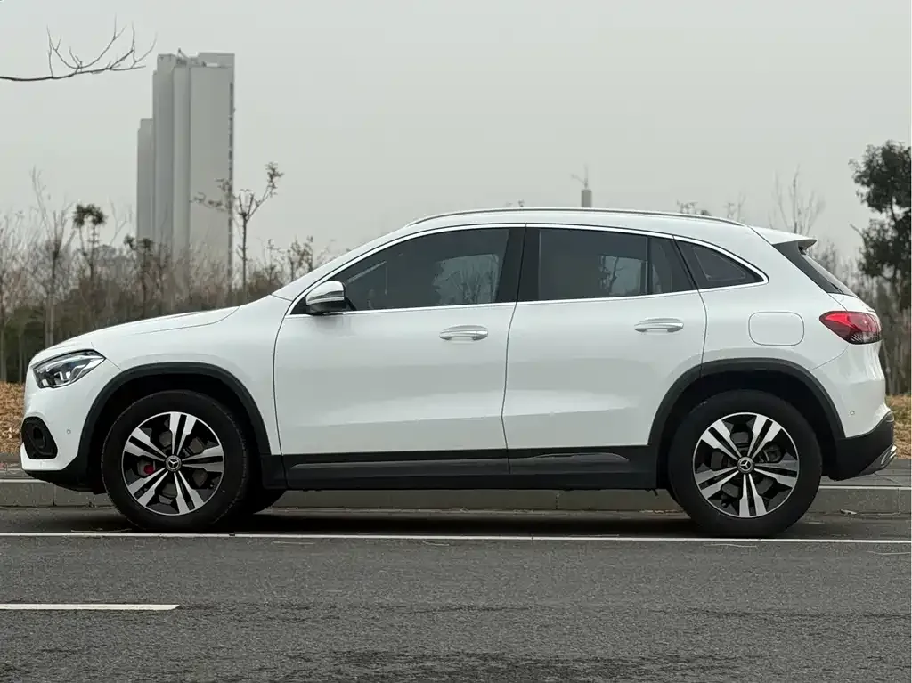 Mercedes-Benz GLA 2023 из CN, фото 8