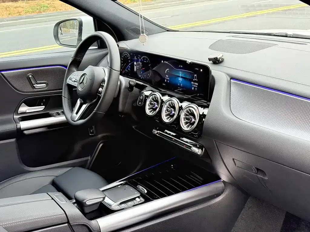 Mercedes-Benz GLA 2023 из CN, фото 10