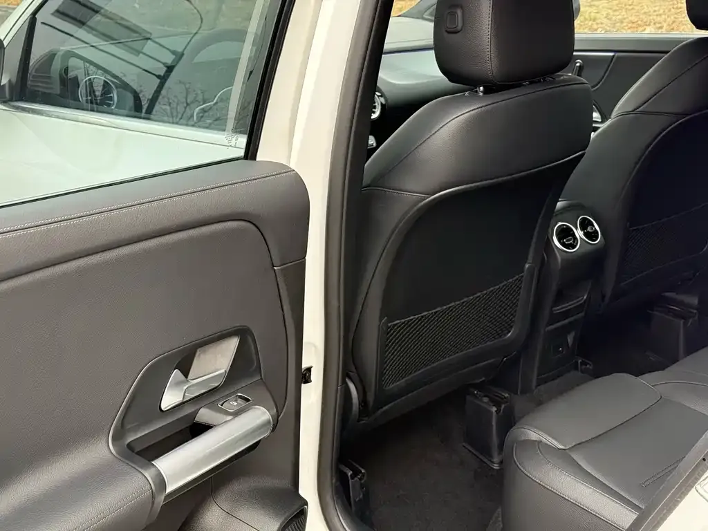 Mercedes-Benz GLA 2023 из CN, фото 7