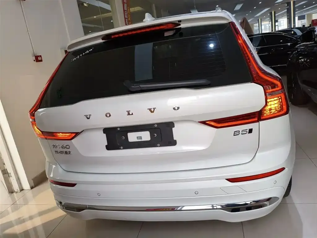 Volvo XC60 2021 из CN, фото 3