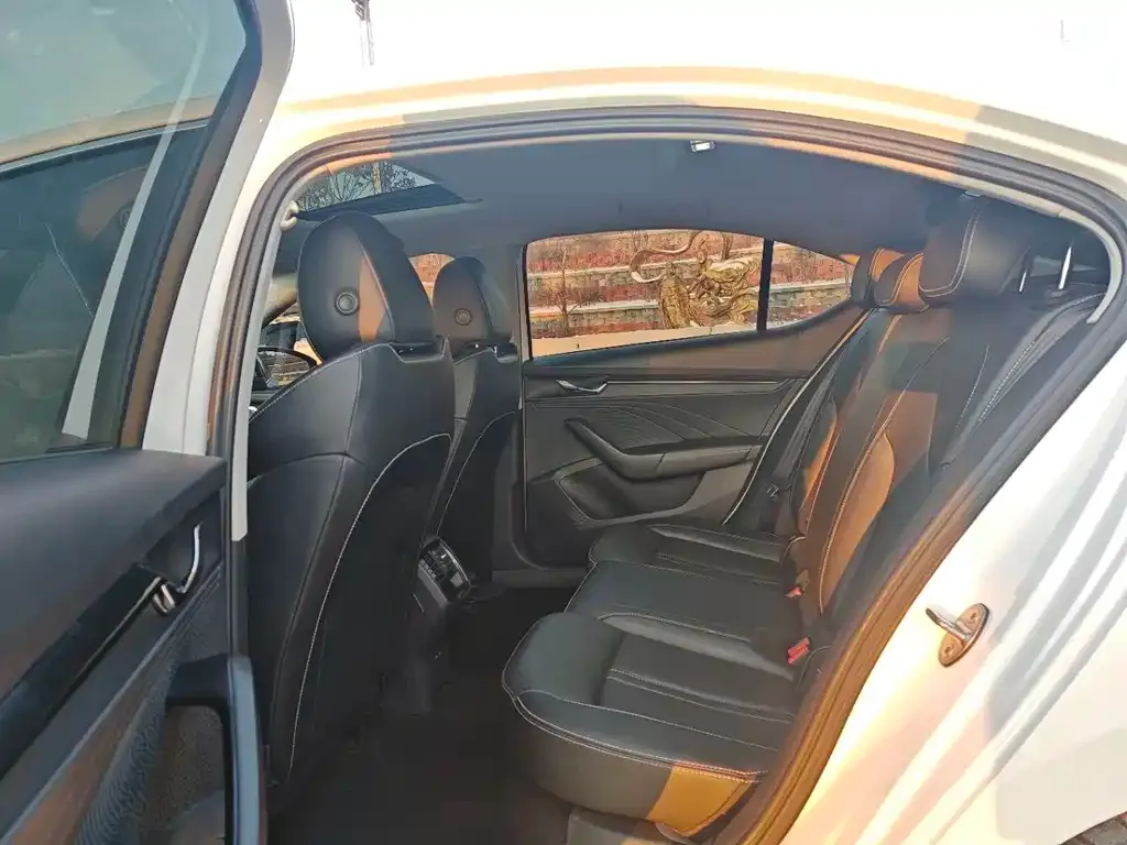 Skoda Octavia 2023 из CN, фото 10