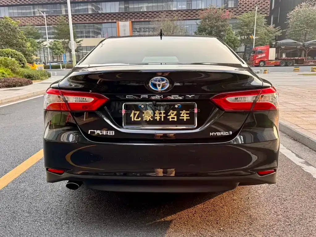 Toyota Camry 2023 из CN, фото 5